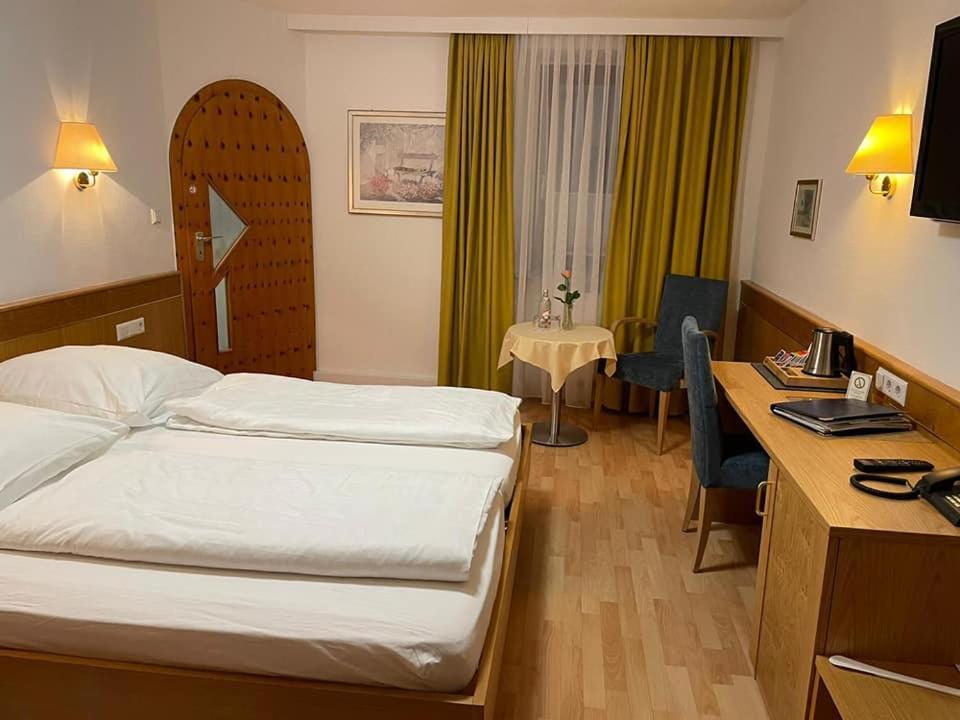 Hotel Wuerttemberger Hof Garni Rottenburg am Neckar Esterno foto