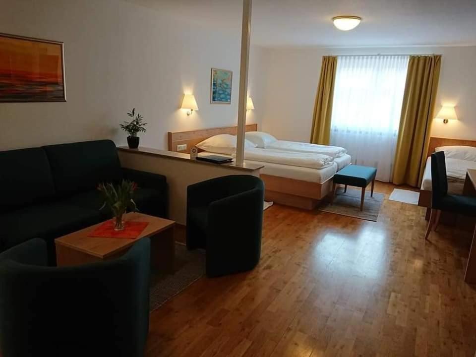 Hotel Wuerttemberger Hof Garni Rottenburg am Neckar Esterno foto